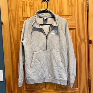 Nike Women’s 1/2 Zip Sweatshirt
